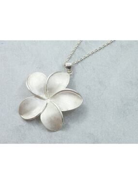 Plumeria Vacation 925 Sterling Silver Necklace